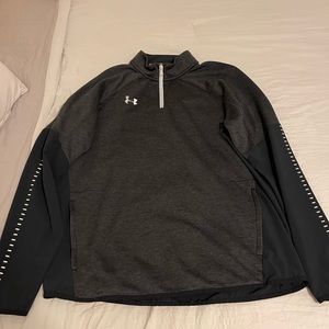 Under Armour pullover